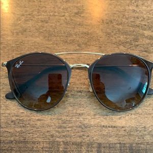 Ray-Ban Women’s Sunglasses